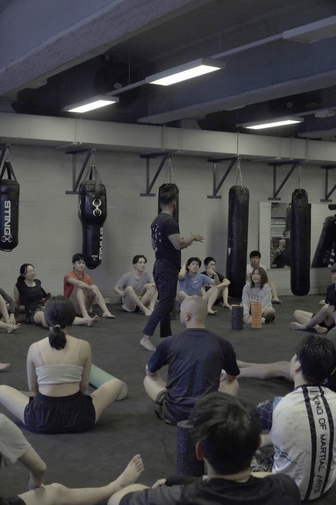 Muay Thai Hand, Wrist & Elbow: Impact, Guards and Hold Injuries