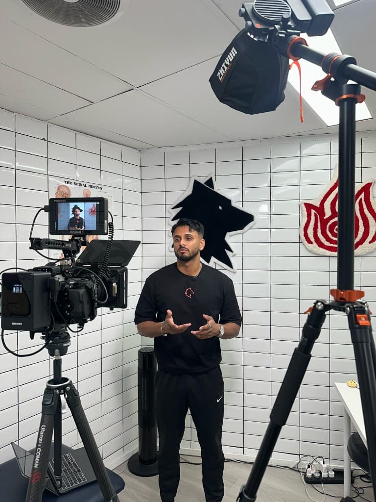 Shraz recording the Brick By Brick course